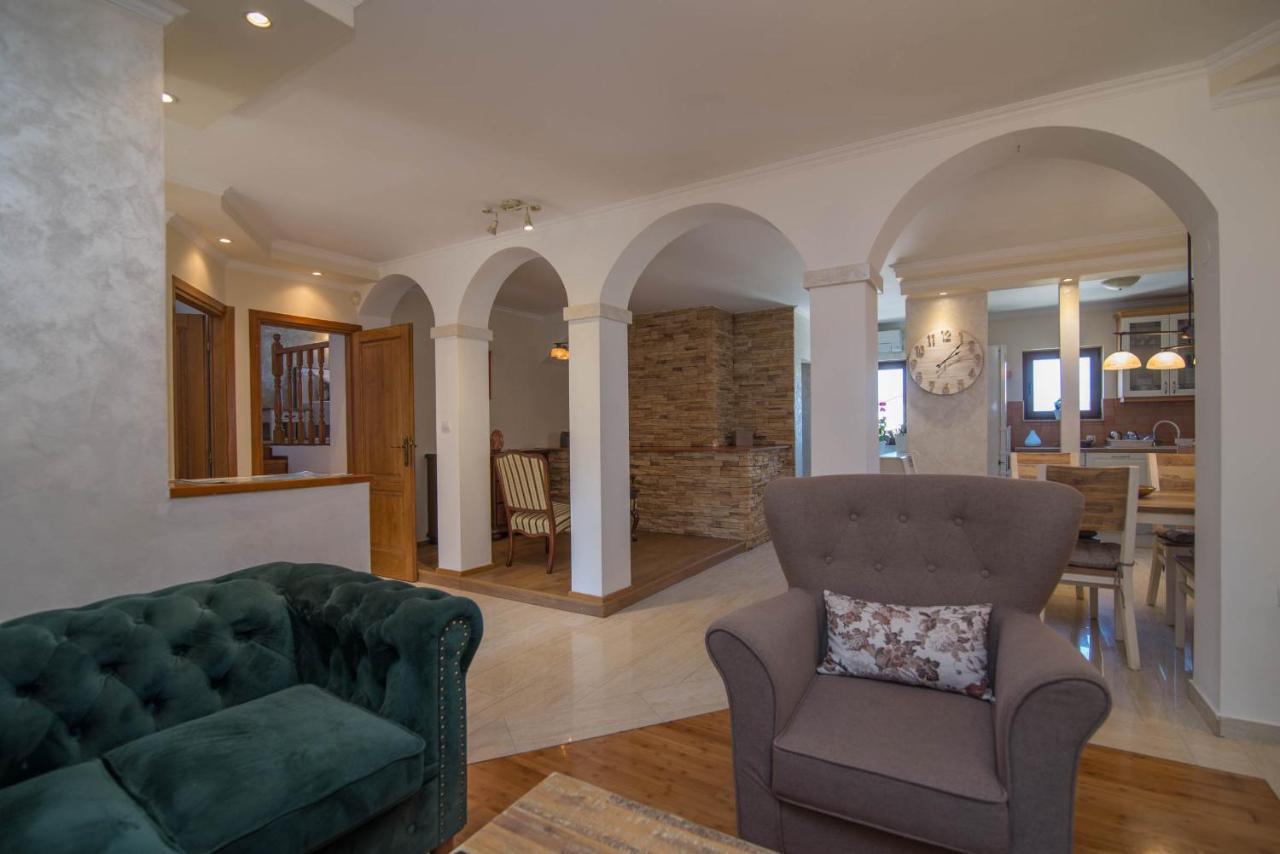 Apartamento Nereo Mali Lošinj Exterior foto