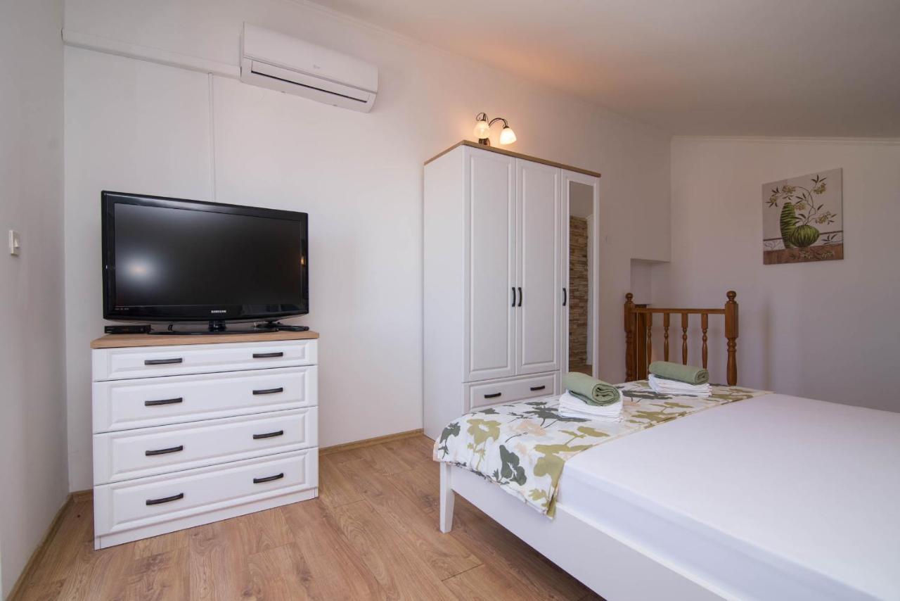 Apartamento Nereo Mali Lošinj Exterior foto